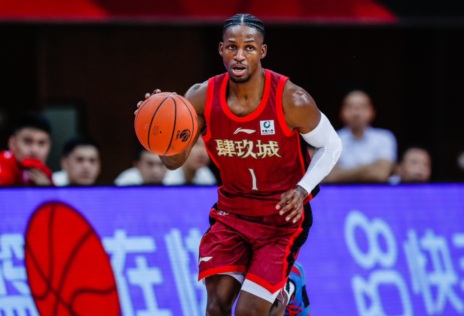 关于关键时刻突围战来临，莱比锡围绕CBA常规赛豪取连胜，目标明确，资深球员宣示担当的信息